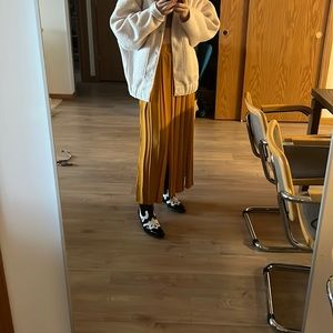 Pleated yellow maxi/midi topshop skirt